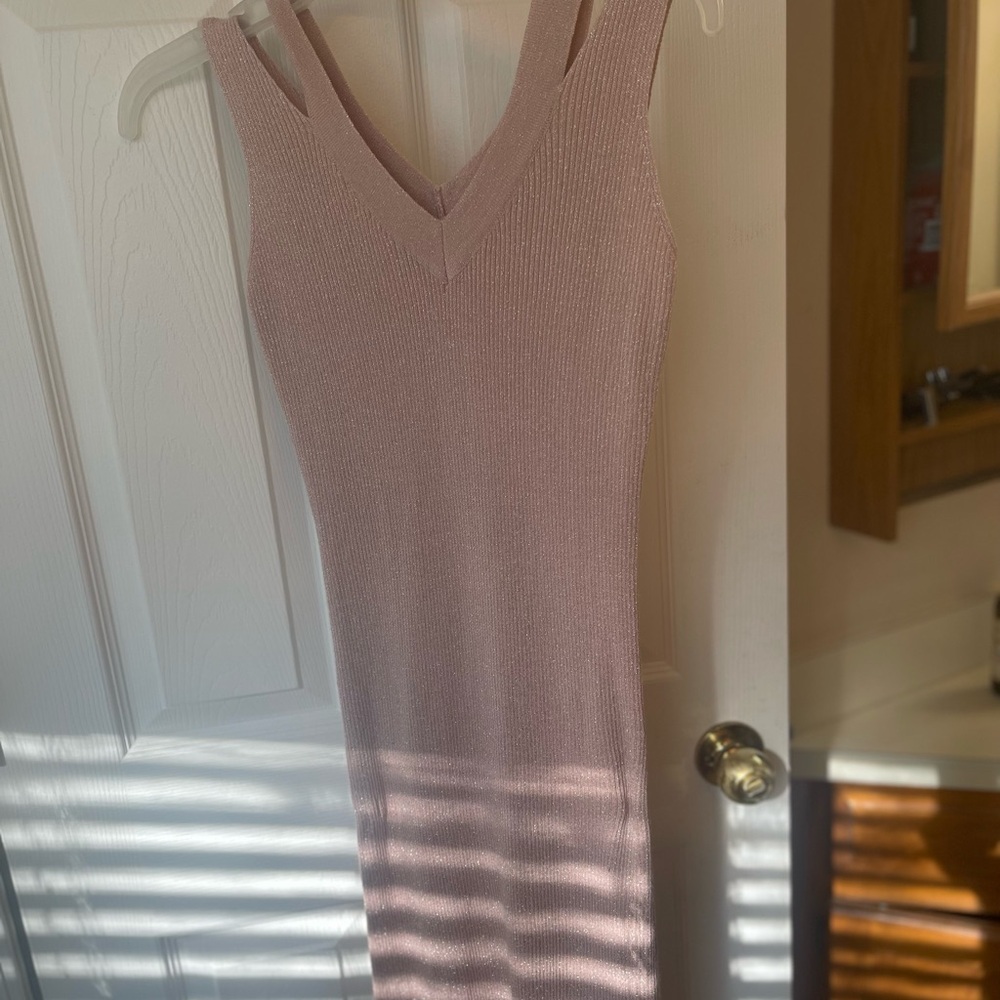 Source Unknown Sleeveless V-Neck Maxi Dress in Light Mauve